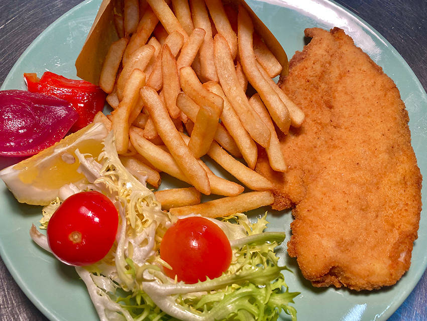 Cotoletta e patatine Ristorante Tipicò
